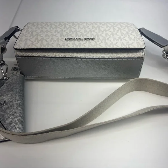 Michael Kors Vincent Crossbody White MK Signature Logo Silver/White - Picture 10 of 12